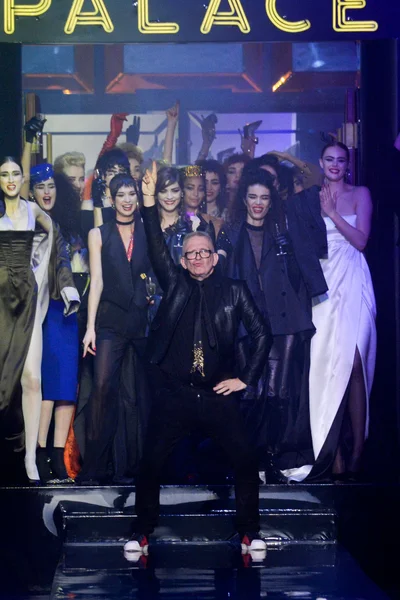 Look 69